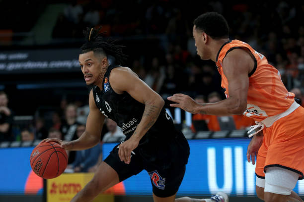 人聚会迅速 人聚会迅速