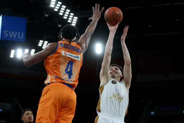 令对手难以 令对手难以