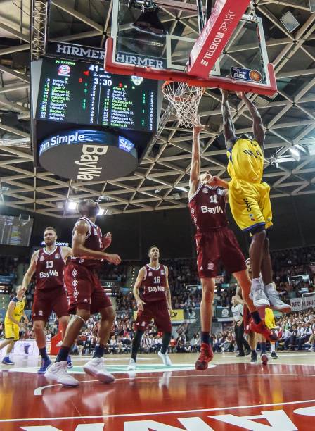 在关键时刻 在关键时刻