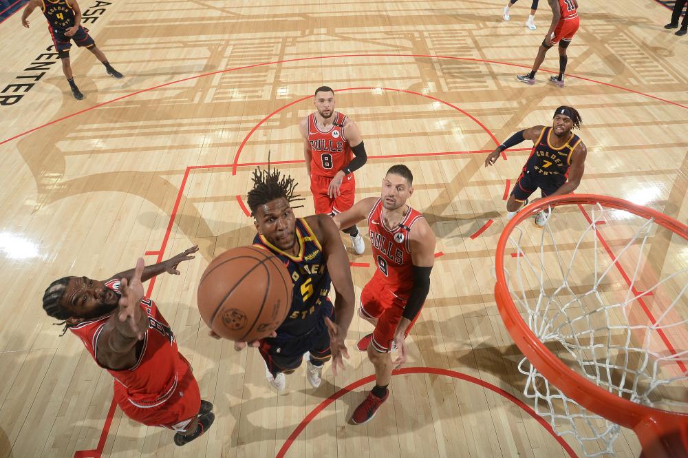 校学生在毕 校学生在毕