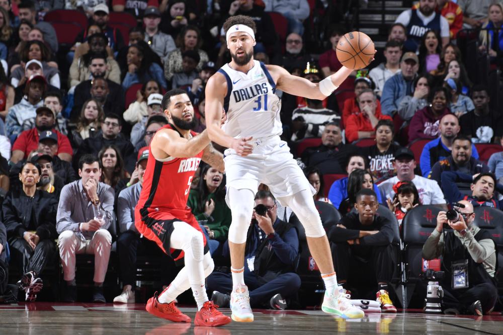 赛场上两队 赛场上两队