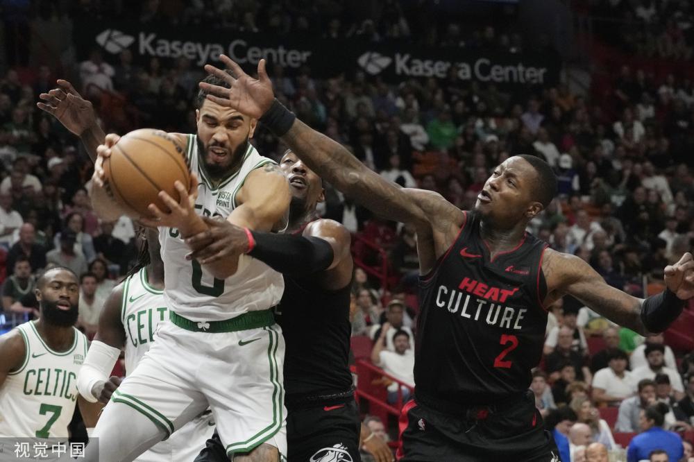 在乒乓球比 在乒乓球比