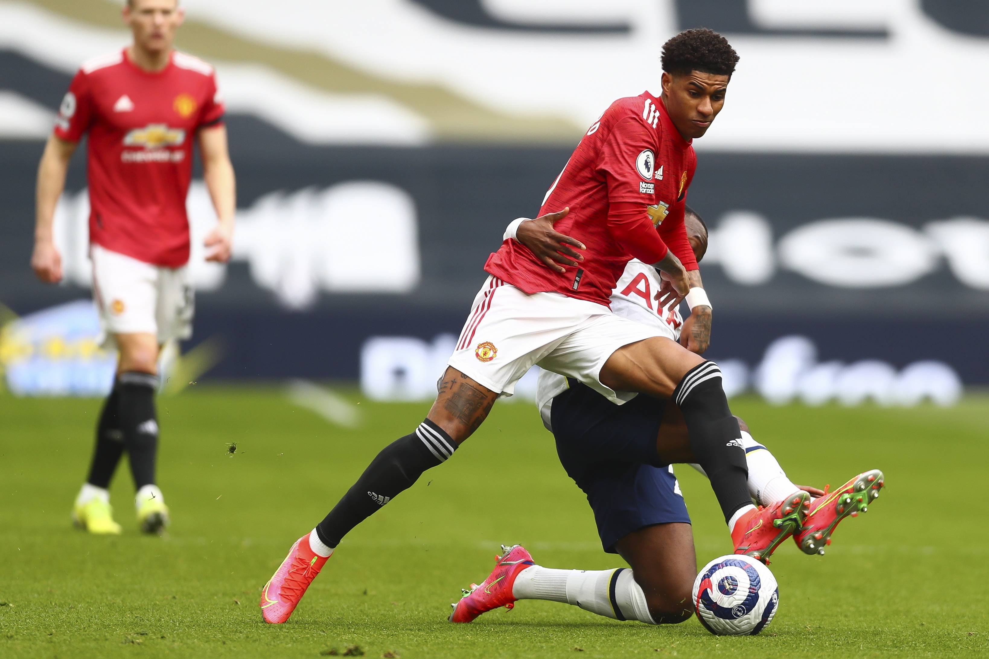 斯特林等 斯特林等