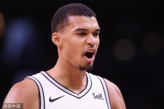 了令人瞩目 了令人瞩目